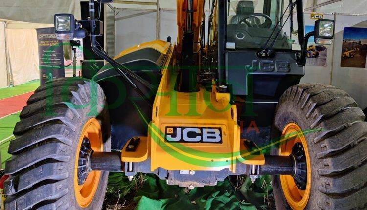 जेसीबी टेलीहैंडलर (JCB Telehandler)